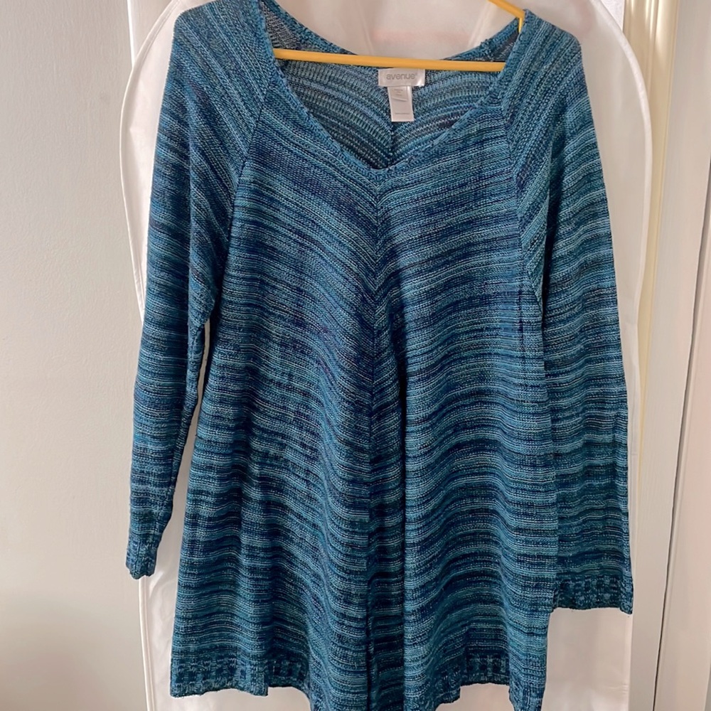 Avenue - Light Weight Sweater
